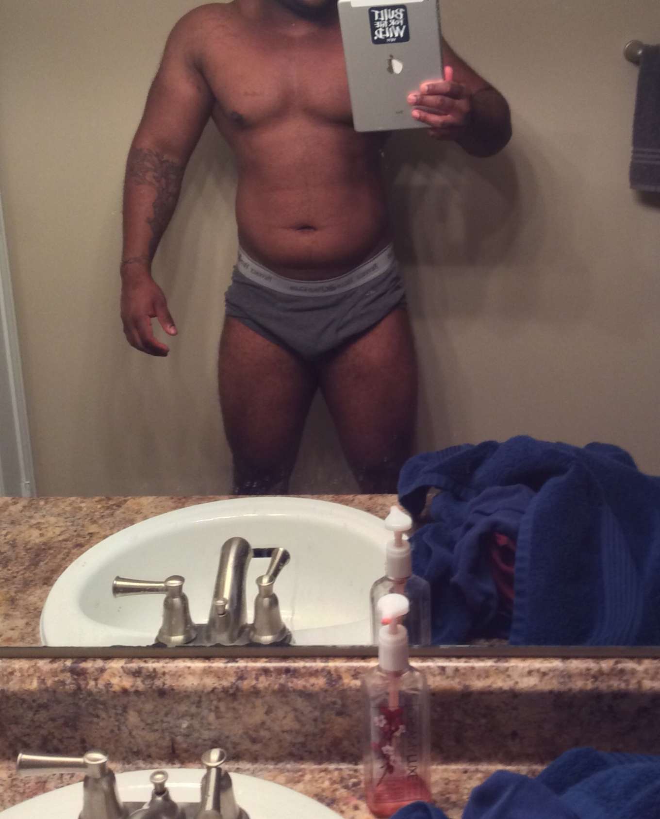 C05BC8D1-AC26-4504-886B-075F9EAB4D41